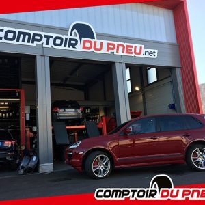 Porsche-Cayenne-GTS-rouge-1